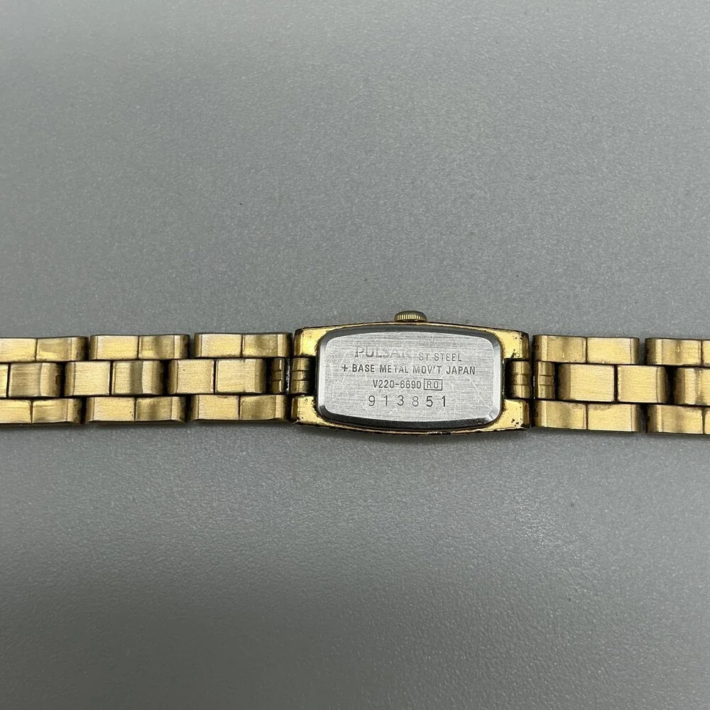 Vintage Pulsar Womens Watch 12mm Gold Tone V220-6690 New Battery 8.5
